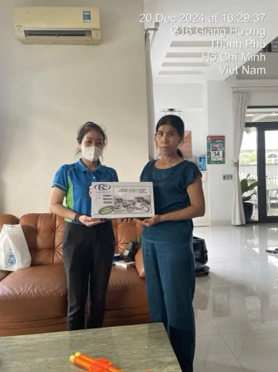 Khách hàng Bộ dụng cụ nấu ăn Nutristahl